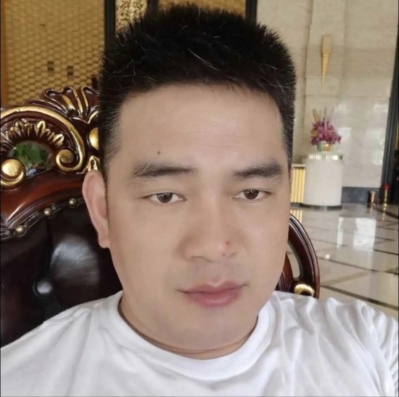 随风的第一张照片--宜昌相亲服务中心