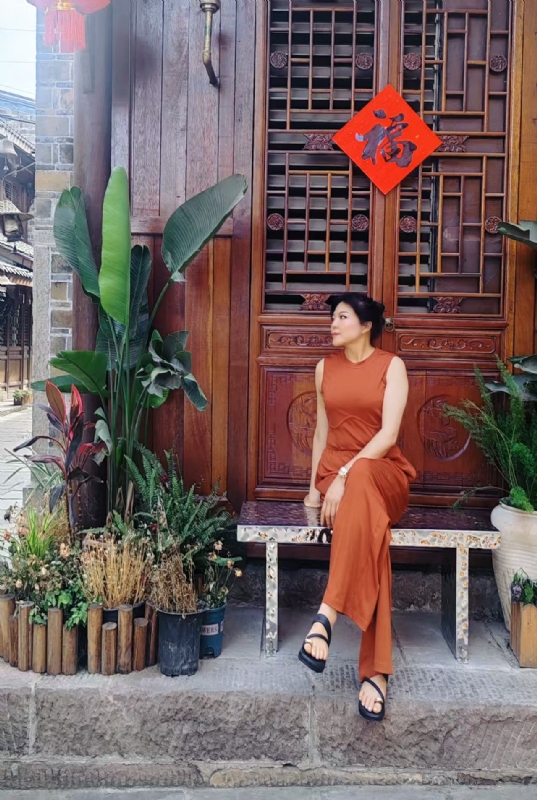 宛霞的第一张照片--宜昌相亲服务中心