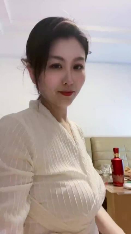 钕钕的第一张照片--宜昌相亲服务中心