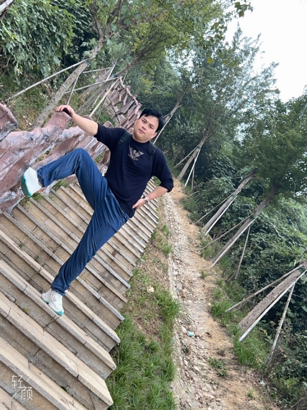 择一人白头偕老的第二张照片--宜昌相亲服务中心