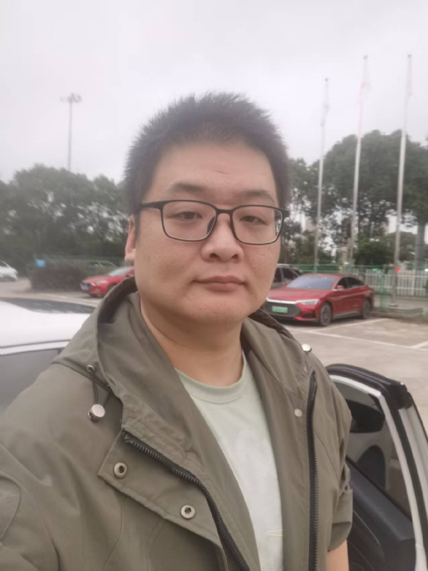 Russell的第一张照片--宜昌相亲服务中心