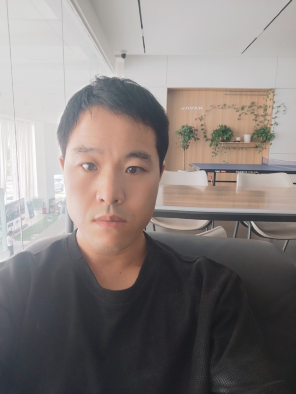 吊挂看风景的第一张照片--宜昌相亲服务中心