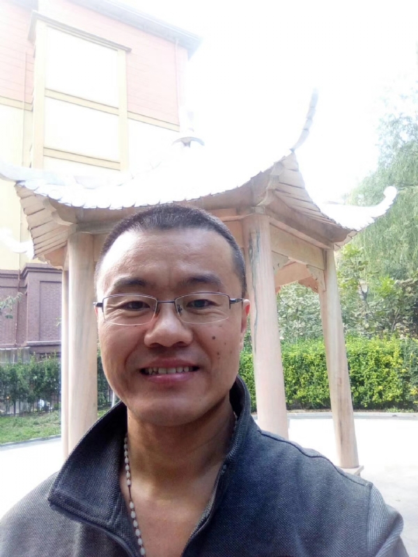 撸起袖子加油干的第一张照片--宜昌相亲服务中心