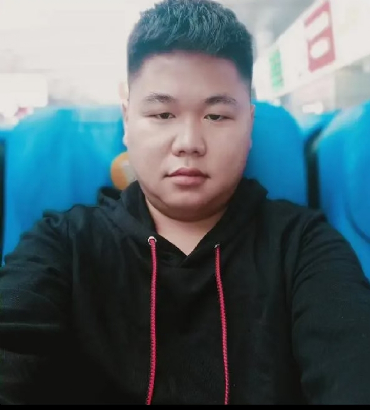 黄斌的第一张照片--宜昌相亲服务中心