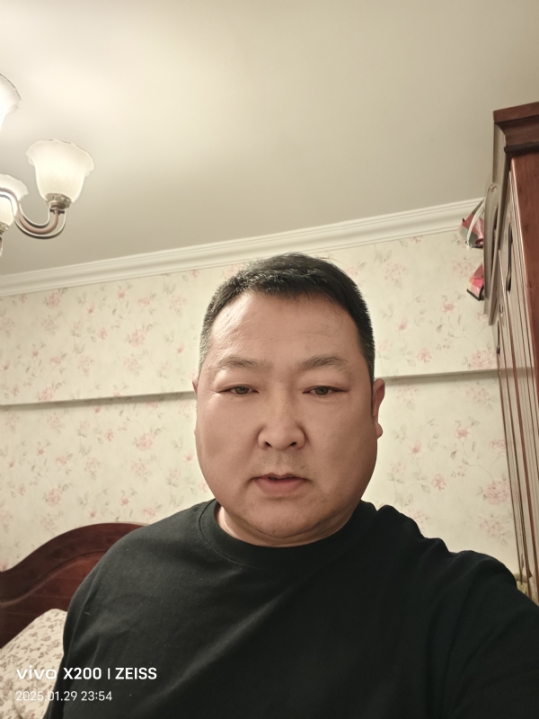 峰哥的第一张照片--宜昌相亲服务中心