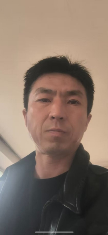 英峰的第一张照片--宜昌相亲服务中心