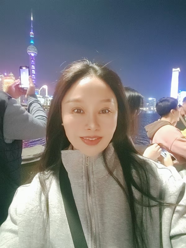 宁倩的第二张照片--宜昌相亲服务中心